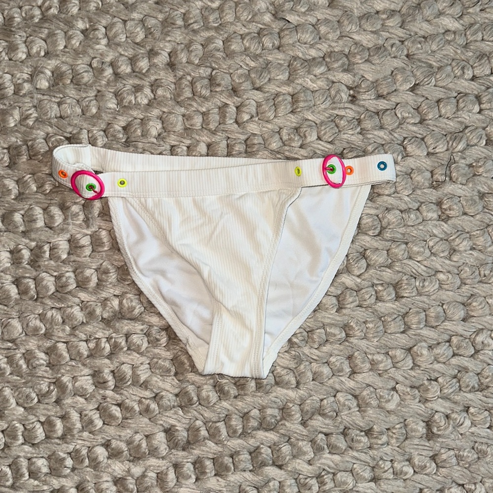 Bikini bottoms
